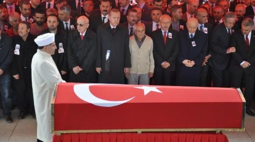 Şehit Y&uuml;zbaşı Erdal, Son Yolculuğuna Uğurlandı&nbsp;