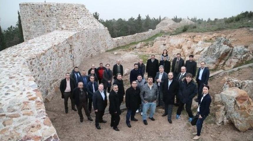 Uetd Temsilcilerinden Sultanbeyli&rsquo;ye Ziyaret