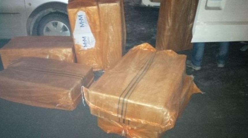 Hakkari&rsquo;de 33 Bin Paket Ka&ccedil;ak Sigara Ele Ge&ccedil;irildi