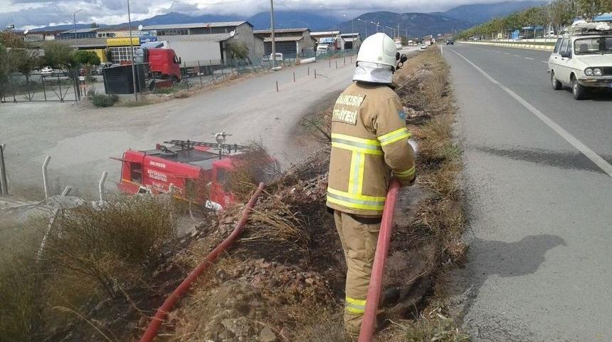 Havran&rsquo;da Atılan Sigara İzmariti Yangın &Ccedil;ıkardı