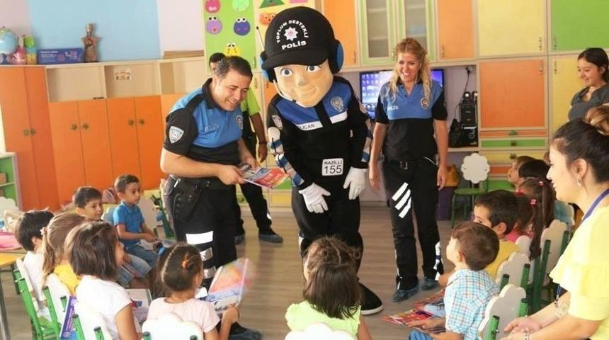 Nazillili Minikler Polican İle Bilgilendirildi