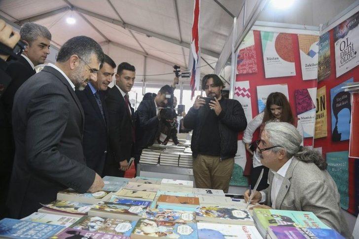 İstanbul Valisi Vasip Şahin’den Fuara Ziyaret G1