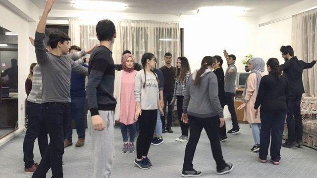 Sungurlu&rsquo;da Kafkas Halk Oyunları Ekibi Kuruldu 1