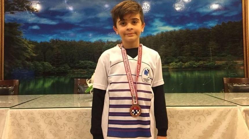 Yunusemre&rsquo;den Satran&ccedil;&rsquo;ta T&uuml;rkiye Derecesi