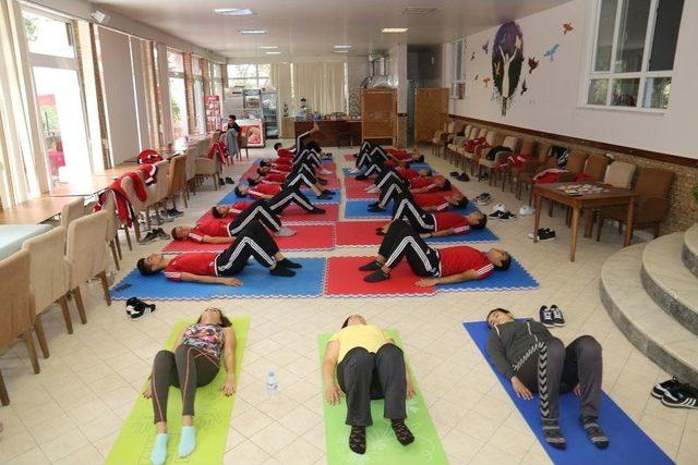 Mama Karşılığı Yoga İlgi Gördü