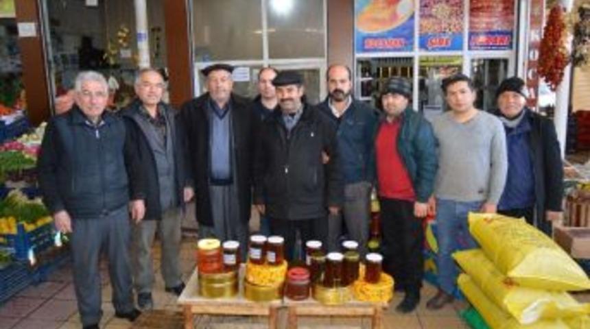 Besni&rsquo;den Afrin&rsquo;deki Mehmet&ccedil;iklere Bal G&ouml;nderildi