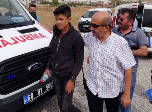 Polisten Kaçan Motosiklet Sürücüsü Kaza Yaptı: 2 Yaralı