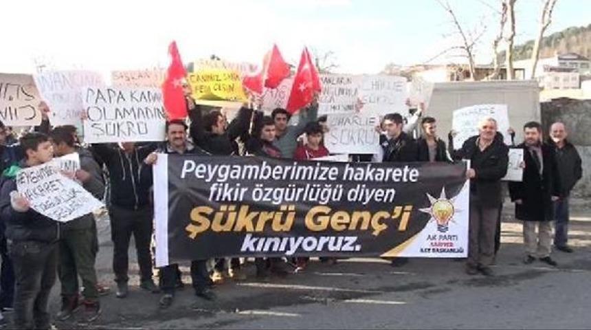 Sarıyer Belediyesi &Ouml;n&uuml;nde Siyah &Ccedil;elenk Eylemi