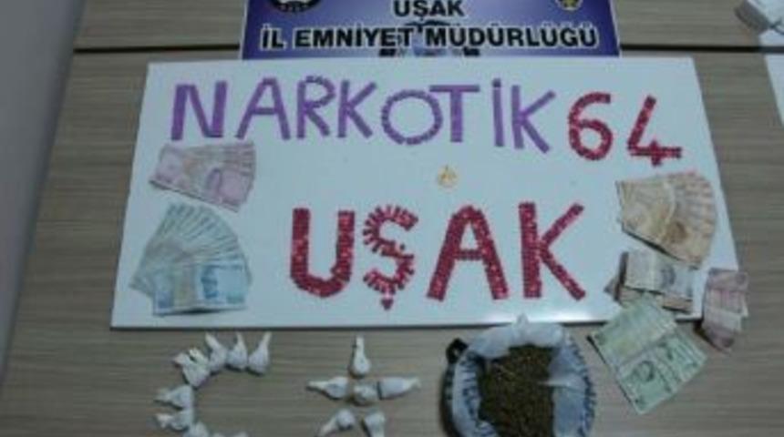 Uşak'ta Uyuşturucu Operasyonuna 2 G&ouml;zaltı