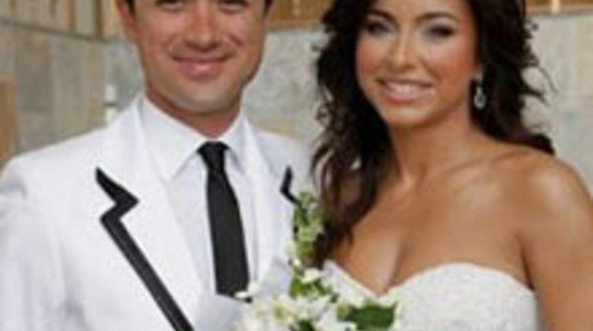 Ani Lorak T&uuml;rk İşadamıyla Evlendi