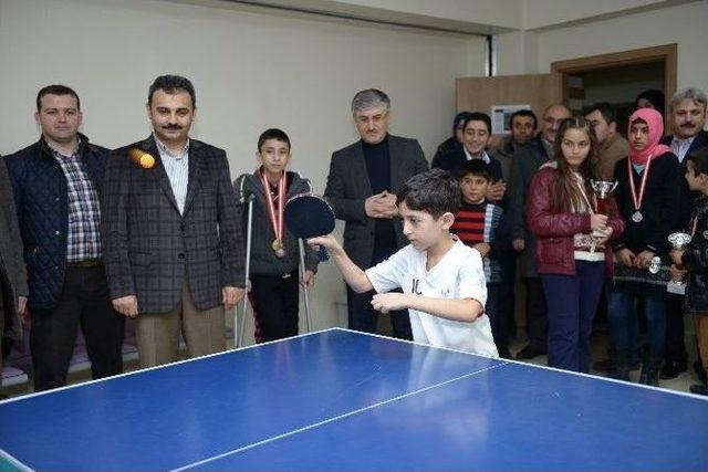 Başkan Külcü Akıl Oyunları Yarışmasında Dereceye Giren Öğrencileri Ödüllendirdi