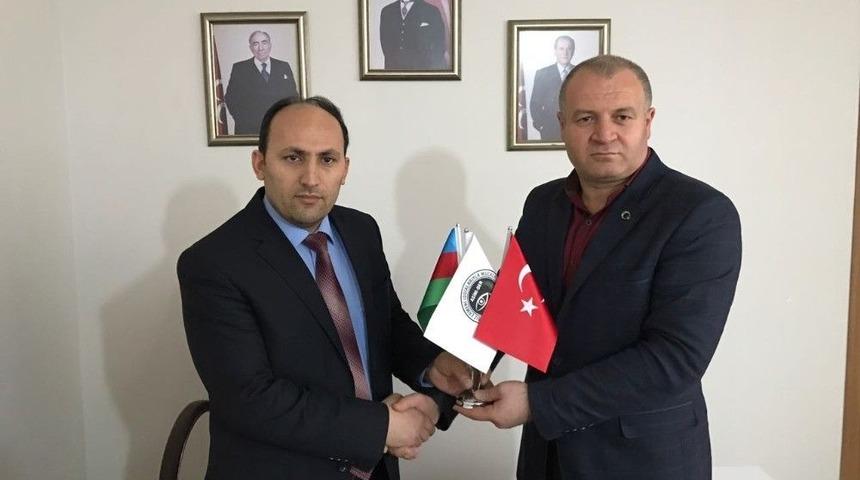 Asimder Başkanı G&uuml;lbey, Mhp İl Başkanı İ&ccedil;er&rsquo;i Ziyaret Etti