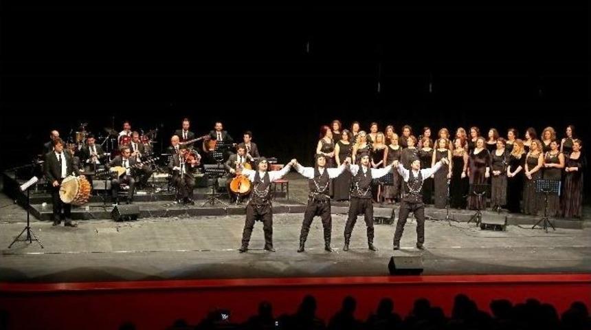 Esmek&rsquo;ten &lsquo;yeni Yıla Merhaba&rsquo; Konseri