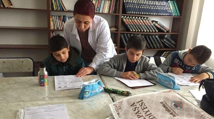 &Ouml;ğrenciler Karne Tatilini Bilgievlerinde Ge&ccedil;irdi