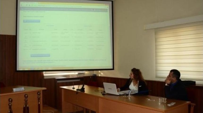 D&uuml;zce İl &Ouml;zel İdarede İhale Komisyonu &Uuml;yelerine Eğitim Verildi