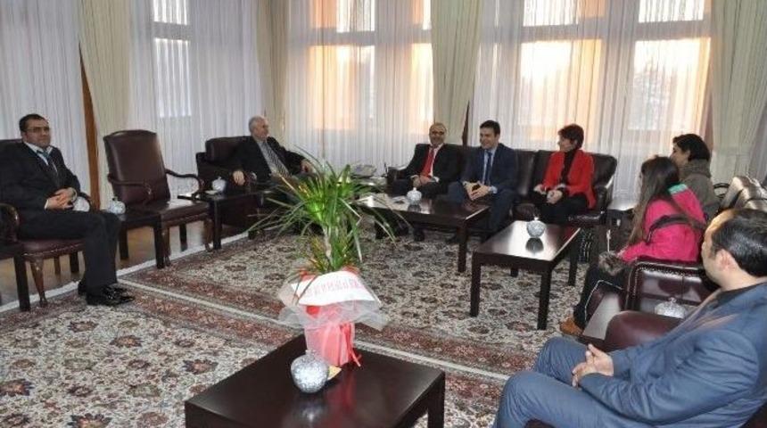 Yeşilaycılardan Rekt&ouml;r Ko&ccedil;ak&rsquo;a Ziyaret