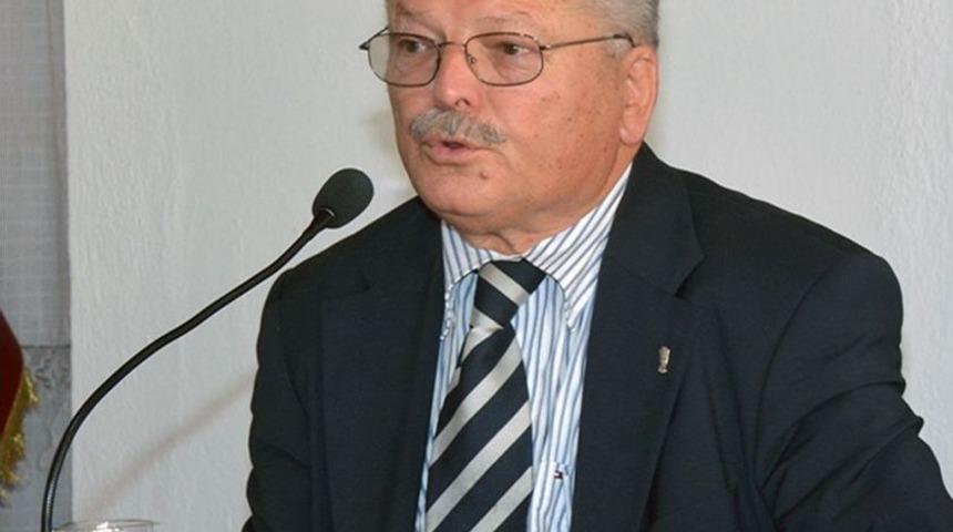 &Uuml;nal T&uuml;rkeş Son Yolculuna Uğurlandı