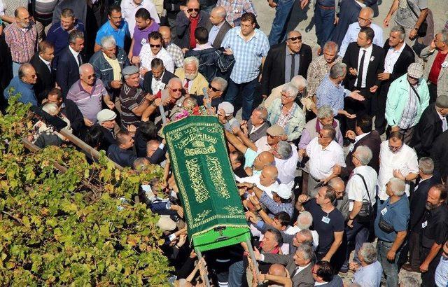 &Uuml;nal T&uuml;rkeş Son Yolculuna Uğurlandı 2