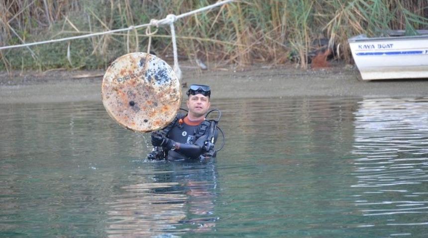 G&ouml;kova Deniz Dibi Temizliğinde 500 Kg Katı Atık &Ccedil;ıktı