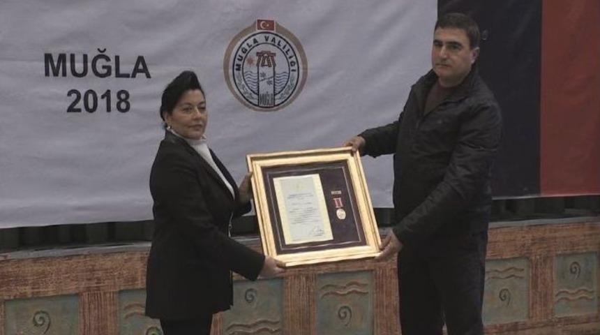 Fet&ouml;&rsquo;c&uuml; Hainlerle &Ccedil;atışırken Gazi Polisler Onurlandırıldı