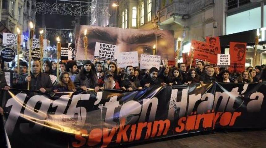 Hrant Dink, Beyoğlu'nda Meşaleli Y&uuml;r&uuml;y&uuml;şle Anıldı