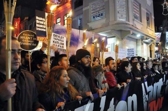 Hrant Dink, Beyoğlu'nda Meşaleli Yürüyüşle Anıldı