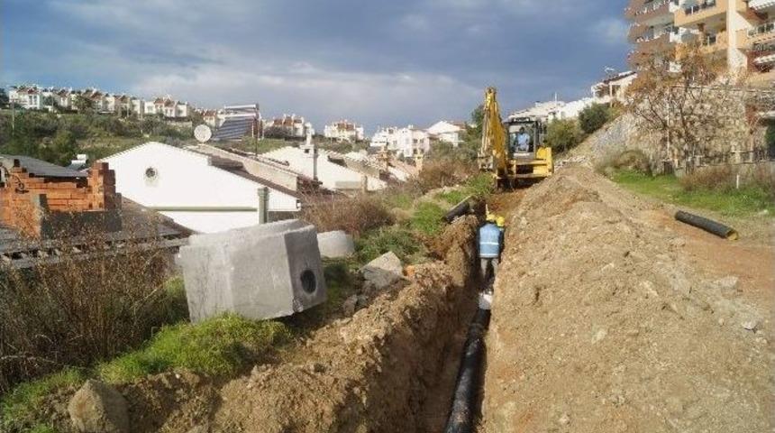 Kadınlardenizi&rsquo;nde Kanalizasyon Hattı &Ccedil;alışması Devam Ediyor