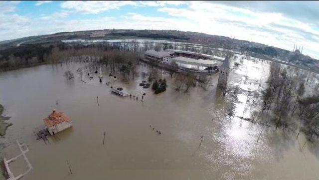 Edirne'de Taşkın Felaketi; Bir Mahallede 5 Bin Kişi Mahsur / Ek Fotoğraflar