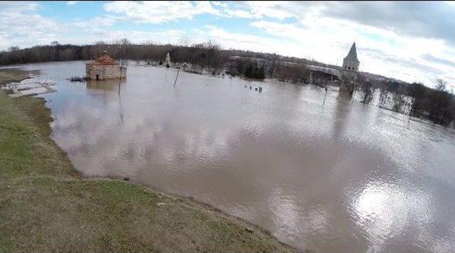 Edirne'de Taşkın Felaketi; Bir Mahallede 5 Bin Kişi Mahsur / Ek Fotoğraflar