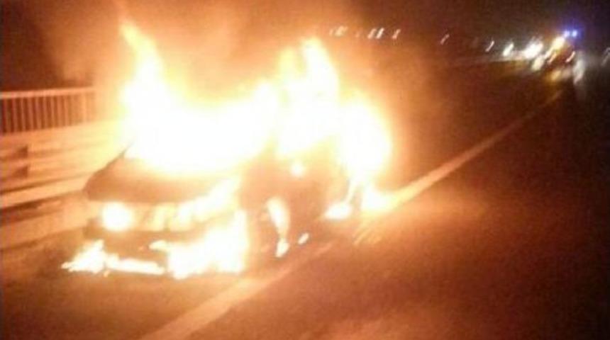 Otomobil Alev Alev Yandı