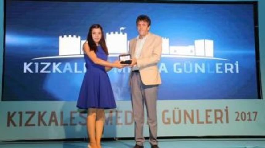Kırşehir&rsquo;li Gazeteciye Mersin&rsquo;de &lsquo;onur &Ouml;d&uuml;l&uuml;&rsquo;