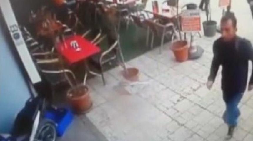 Otogar Cinayetinde 3 Kardeş Ve 3 Amca Oğlu Parmağı