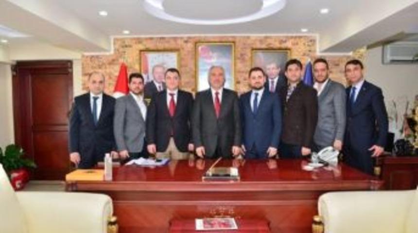 Genç Girişimcilerden Başkan Saraçoğlu’na Ziyaret