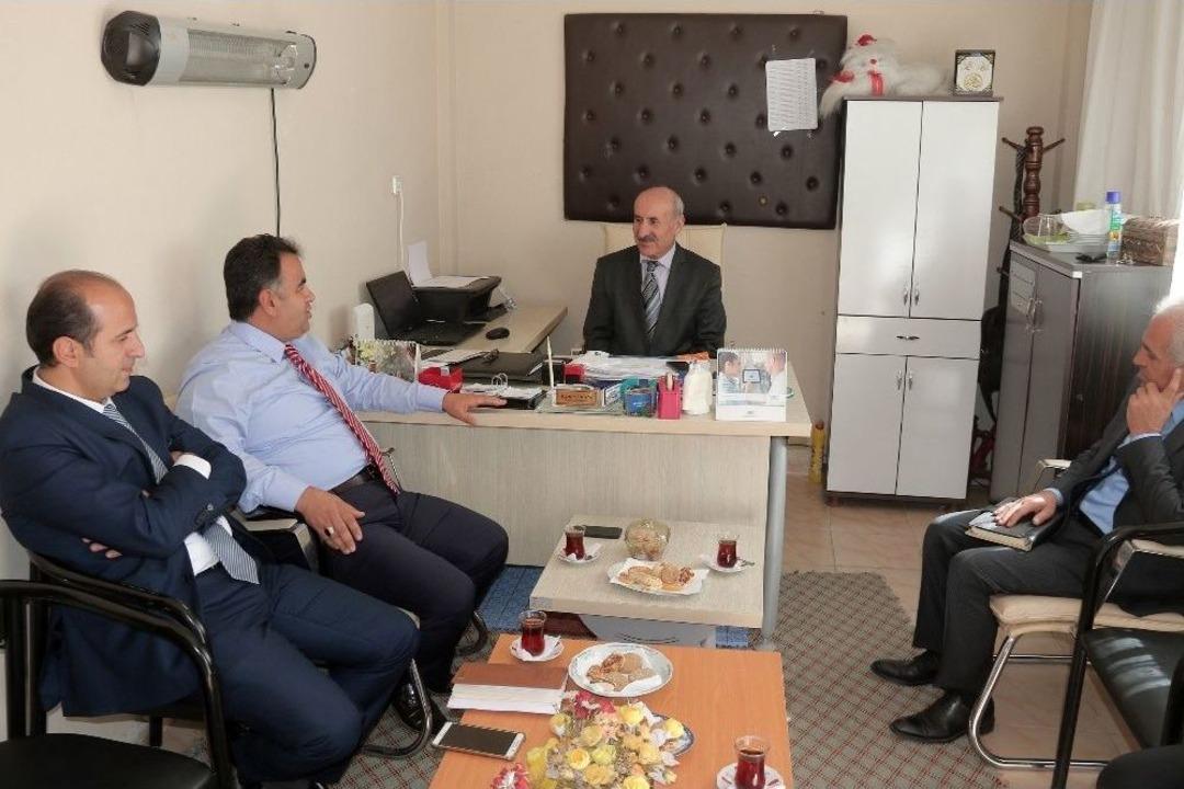 Vaski, Şikayetleri Yerinde Dinliyor