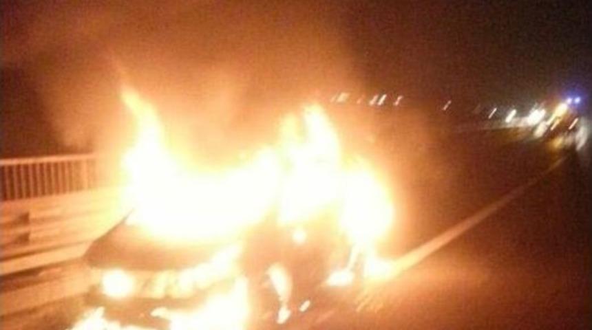 Bolu’da Otomobil Alev Alev Yandı