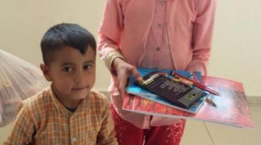 İhh Van Şubesi Yetim &Ccedil;ocukları Sevindirdi