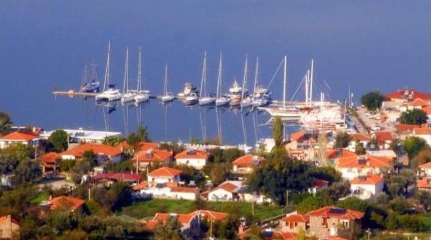 İzinsiz Iskele, Ihalesi Ertelendi