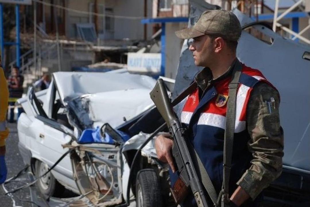 S&uuml;r&uuml;c&uuml; Kalp Krizi Ge&ccedil;irdi, Eşi Kazada &Ouml;ld&uuml;