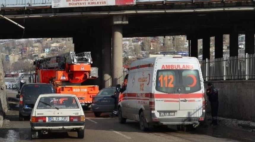 İntihara Teşebb&uuml;s Eden Genci Polis Kurtardı