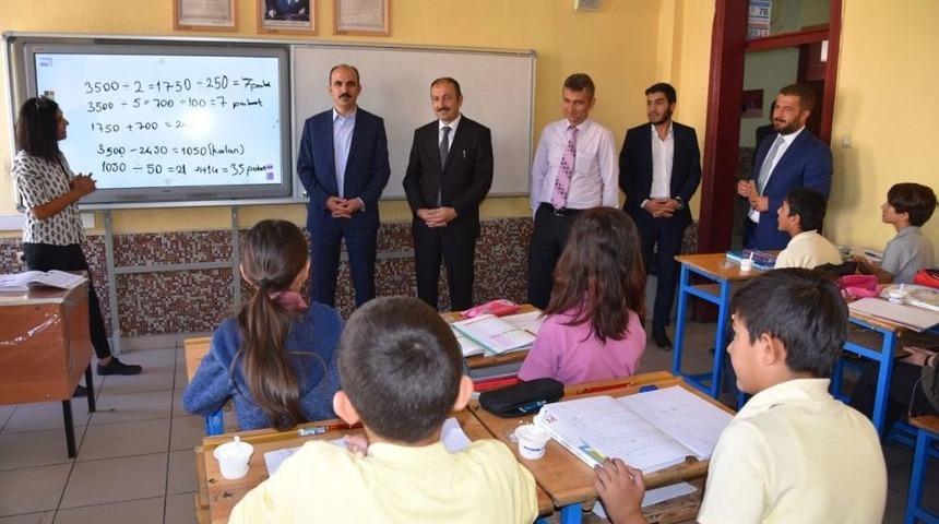 Başkan Altay: "en B&uuml;y&uuml;k Değerimiz Gen&ccedil;lerimiz"