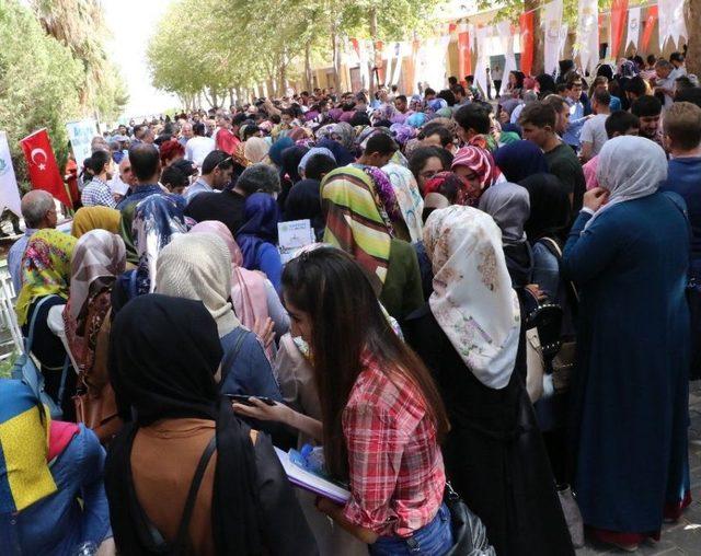 Haliliye Belediyesinden Harran Üniversitesinde Aşure İkramı