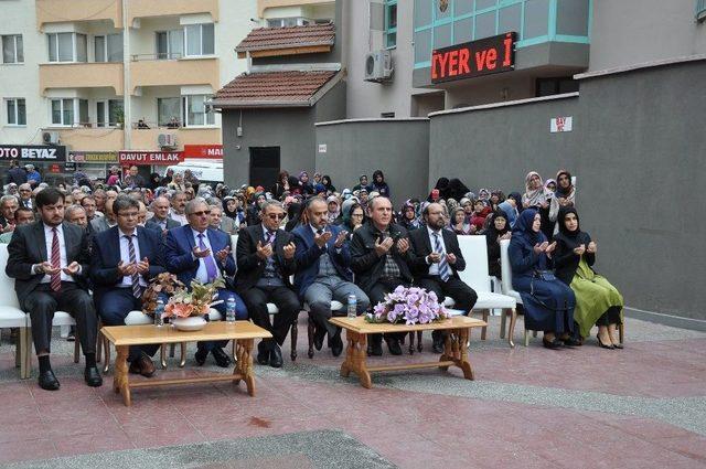 Camiler Medeniyet İnşa Eden Mekteplerdir 1