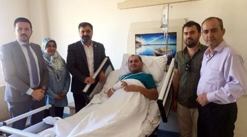 Saldırıya Uğrayan Sağlık Çalışanının Parmağı Kırıldı