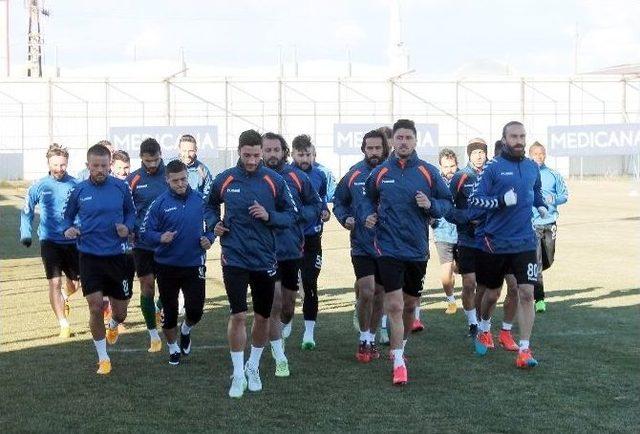 Torku Konyaspor, Gençlerbirliği Maçı Hazırlıklarını Tamamladı