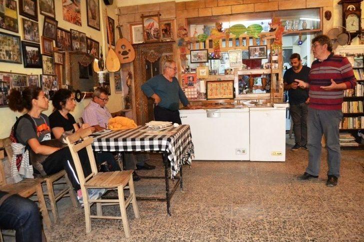 Yeşilçam Hatıraları Sokak Hayvanları İçin Açık Artırmayla Satıldı G3