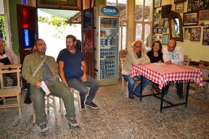 Yeşilçam Hatıraları Sokak Hayvanları İçin Açık Artırmayla Satıldı G4