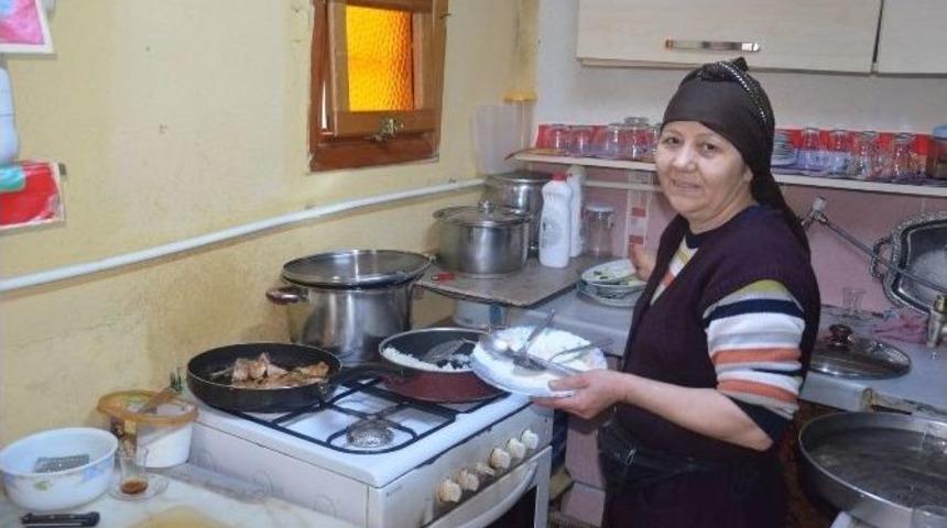 &rsquo;sevgi Ana&rsquo; &Ouml;rnek Oluyor