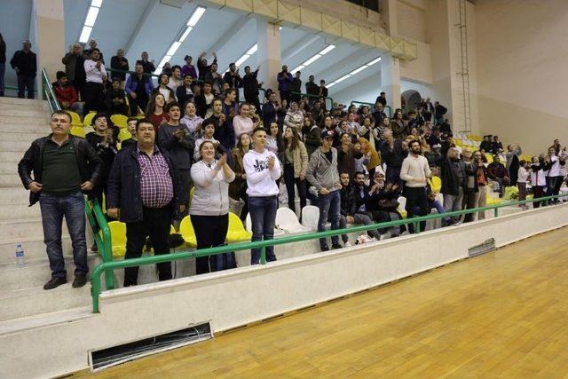 Burhaniye&rsquo;de Gururlandıran Başarı 1