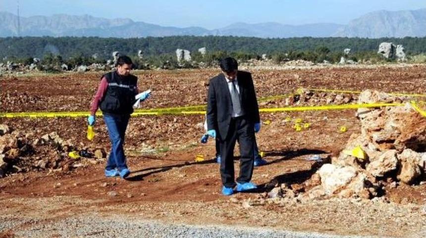 Ensesinden Vurulan Polis Ağır Yaralandı