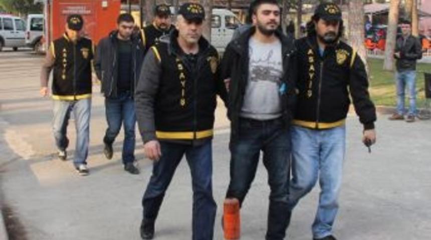 Minib&uuml;s Şof&ouml;r&uuml;n&uuml;n Parasını Gasp Eden, Su&ccedil; Makinesi &Ccedil;ıktı